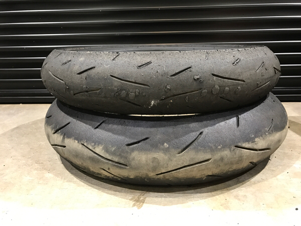 ダンロップ 前後セット CBR250R H CBR250R他 α13h 公道使用可 DUNLOP