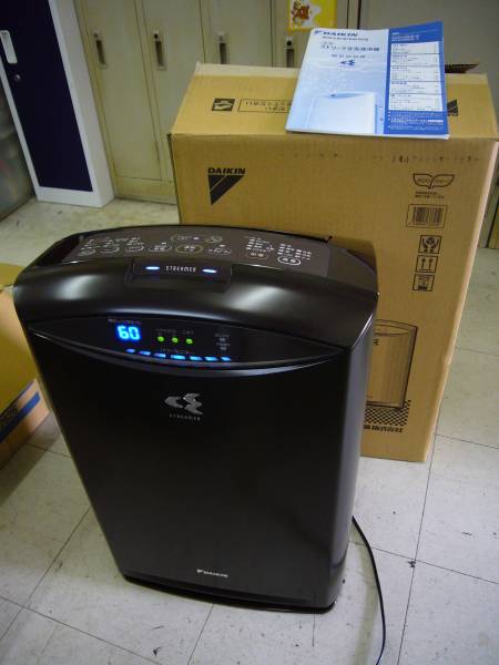 中古美品】ダイキン/加湿空気清浄機/MCK70RKS-T/主に31畳 ダイキン