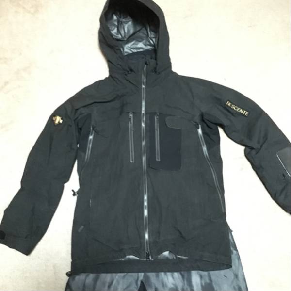 デサント メイト 選手用ウェア ミドル付き 非売品