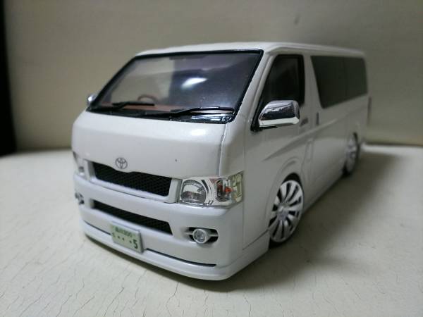 1/24アオシマ ハイエース ファブレス