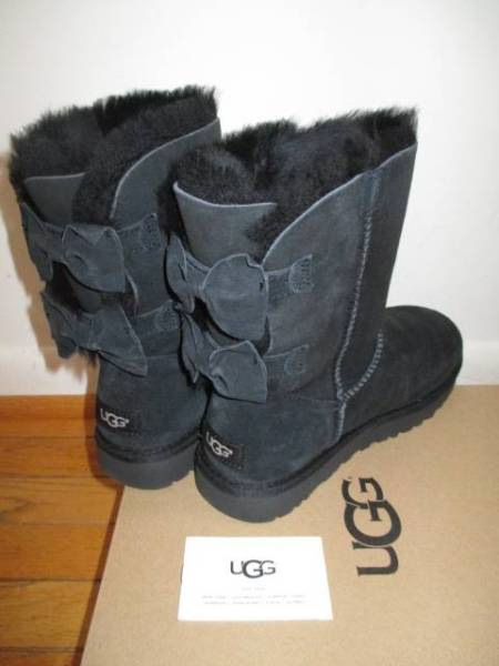 新品【UGGオーストラリア】黒リボンムートンブーツ　24ｃｍ