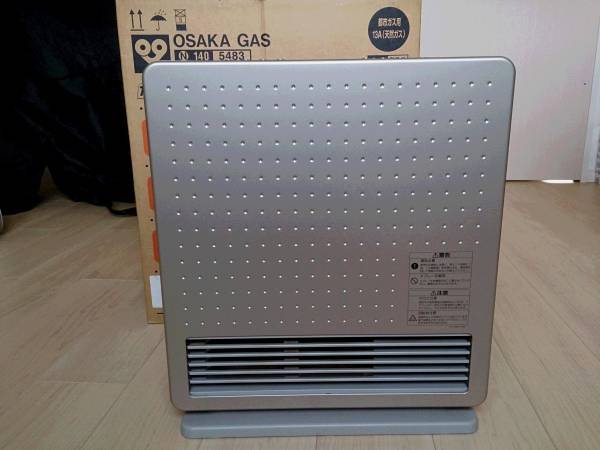リンナイ都市ガス12A13A用ファンヒータ（ガスコード付）【中古