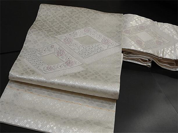 ＆美術＆正絹★プラチナ箔★手織菱柄波頭唐花草文★高級名古屋帯