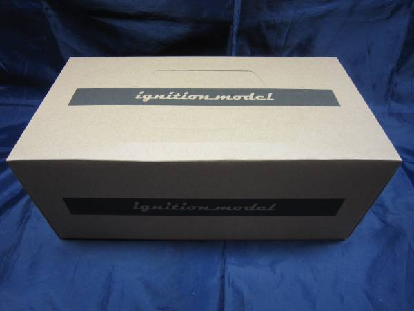 igモデル1/18 日産 フェアレディ Z (S30) ライトブルー