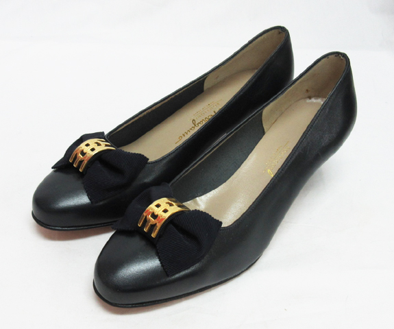 ♪【美品】サルバトーレフェラガモ パンプス 紺 8C♪