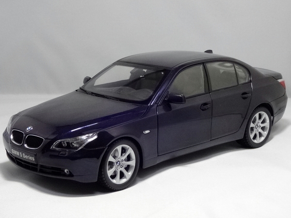 ▽ 京商 1/18 BMW 545i セダン E60 ブルー 5シリーズ 青 KYOSHO