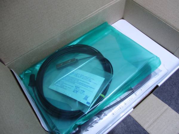 ヤフオク年末 新品 税込保証付 AVIC-RW33 即日発送 残2個