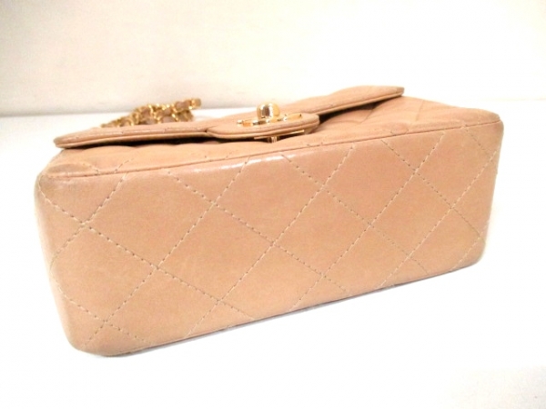 シャネル ショルダーバッグ ミニマトラッセ ベージュ ラムスキン