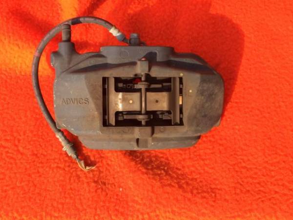 クラウン GRS204 左フロントキャリパー