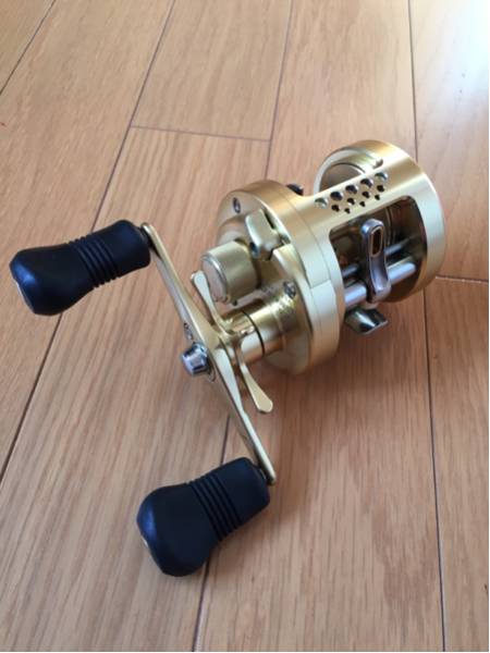 ★シマノ カルカッタコンクエスト300【中古美品】