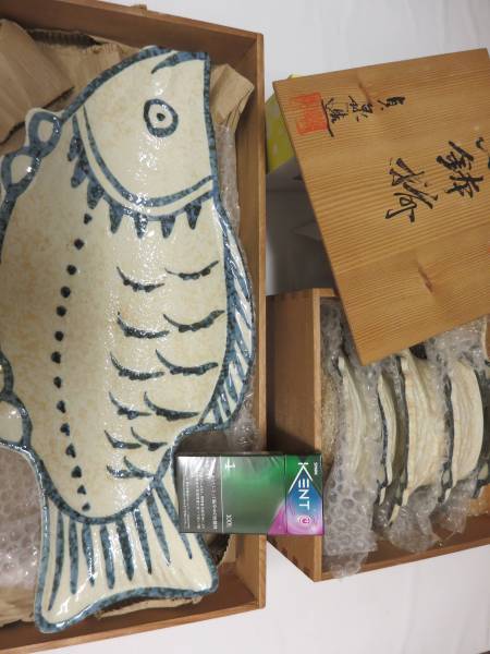 稀少】有田焼 貞泉造 魚型 盛鉢（盛皿・大皿）と小鉢5枚(伊万里、有田 