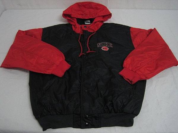 Y12059●NIKE ナイキ ジャンパー 黒×赤 メンズ M