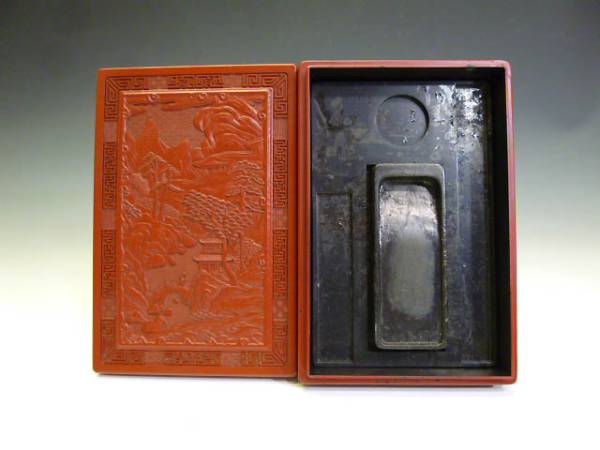卍格子文堆朱硯箱 文化遺産オンライン 硯箱 書道用品 | 仙臺堆朱 硯箱」