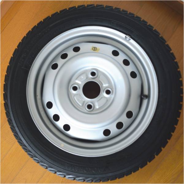 中古スタッドレスタイヤ 155/65R14 ホイールSET!!ホイール未使用