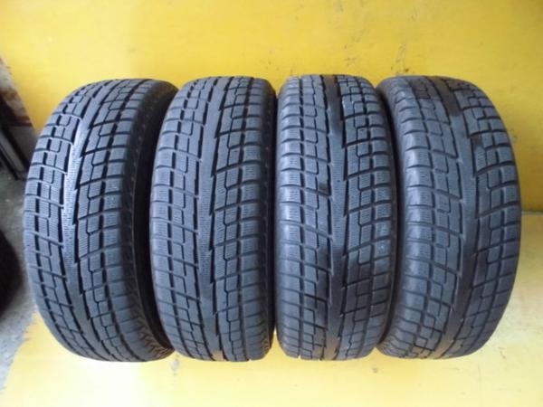 A1864 215/60R17 ヨコハマ ジオランダー I/T-S 4本セット バリ山