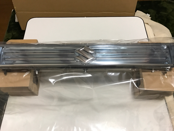 ☆ 新品 未使用 ワゴンR MH44S グリル ブルーLED 即決あり ☆