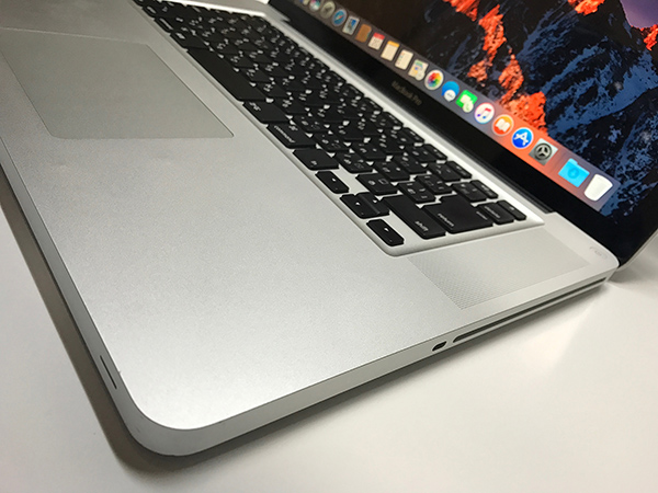 MacBook Pro 15 Early 2011 (MC723J/A) i7 2.2GHz/4GB/500GB 【公式通販】
