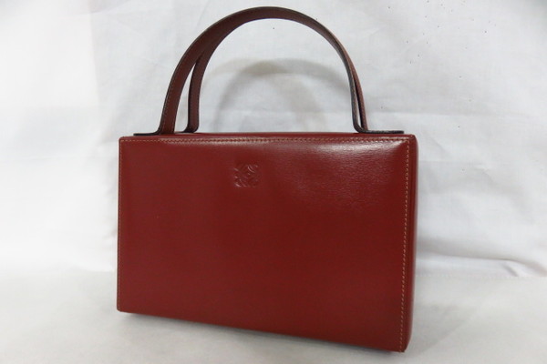 ハンドバッグ（ショルダー 極美品》LOEWE（ロエベ）現行品 レザー