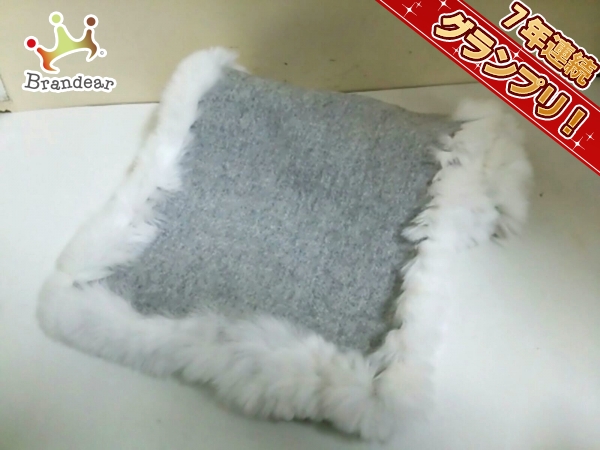 フルラ マフラー 新品同様 ライトグレー×白 カシミヤ FURLA