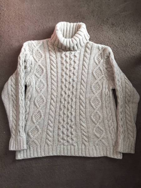 JELADO　タートルネック 　ケーブルニット ピーナッツ　Lサイズ