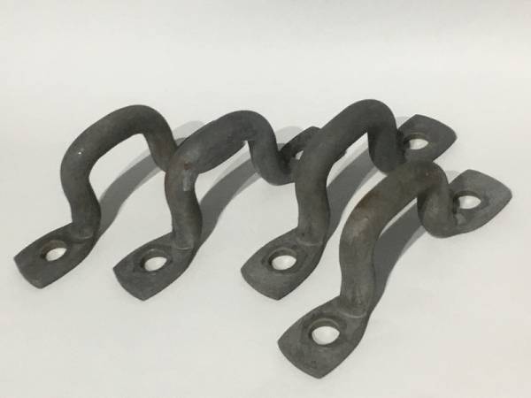 80ハイラックスUSベッド用フック４個セット