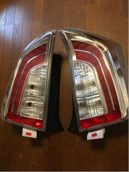 プリウス 30 後期 美品 ディーラー外し