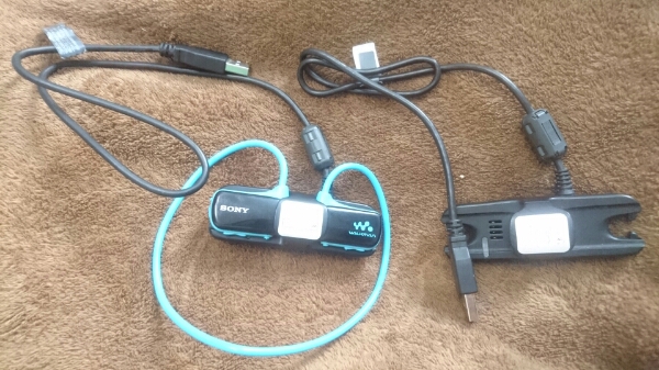 SONY ウォークマン NW-W274S(L)8GB ブルー 充電ホルダー2個付き