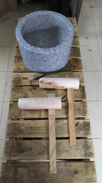 餅つき　臼杵セット みかげ石もちつき臼1升用（深型・重めタイプ）＋子供用キネ2本セット　【アウトレット】　即決に限り送料無料！