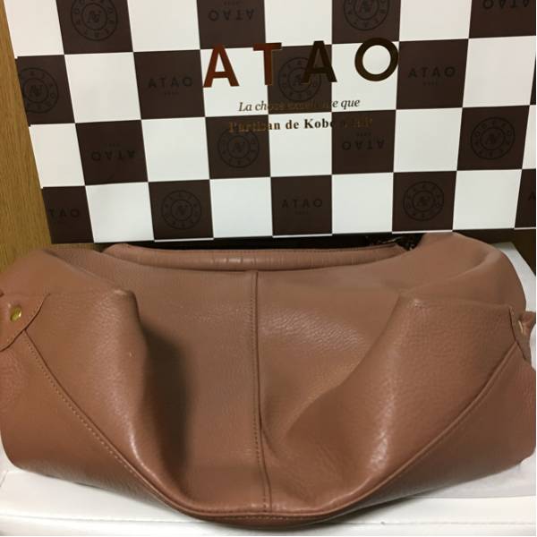 ATAO 『VERY』掲載シリーズの2wayバッグミントシュリンクレザー