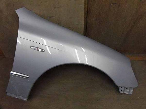 UZS186 UZS187 クラウン マジェスタ 純正フロントフェンダー右側