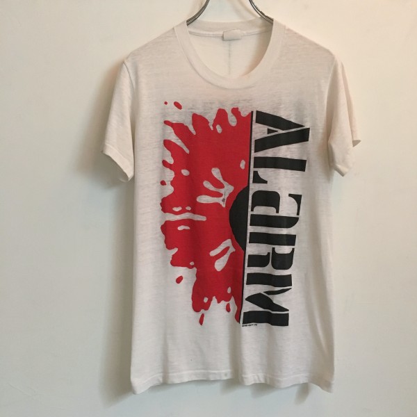 2026，限定SALE 70s80s VINTAGE THE ALARM 85年 ビンテージ アラーム STRENGTH ツアー TEE Tシャツ USA S XS オルタナティブ ニューウェーブ 白 バンドBAND(Tシャツ)｜売買されたオークション情報、yahooの商品情報をアーカイ Tシャツ