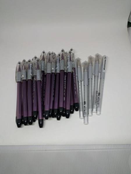 RSVP Moonz ピンク23本 Hybrid Gel Roller 5本(ボールペン一般)｜売買  