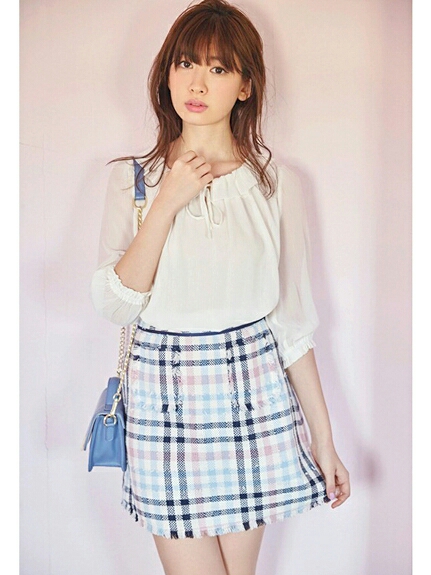 こじはるちゃん着用 フリルブラウス ネイビー 2リランドチュール