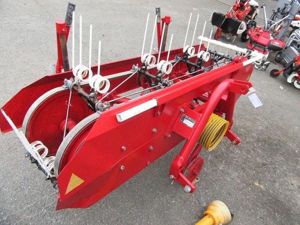 スター農機 農機具□トラクター用へーメーカー□スター□MHM1600□集草機・