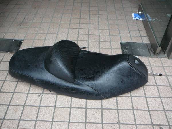 H◇XJR1300用シート904B タックロール.ローダウン.WORKS QUALITY