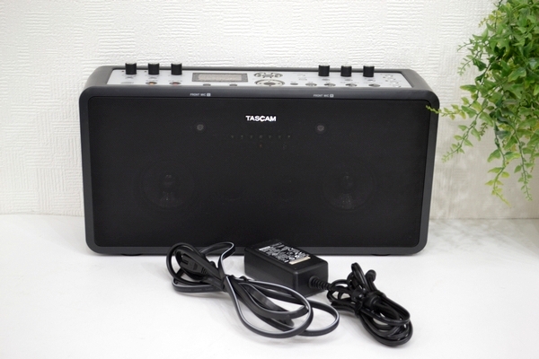 美品 TASCAM/タスカム ポータブルCD/SDレコーダー BB-1000CD TEAC