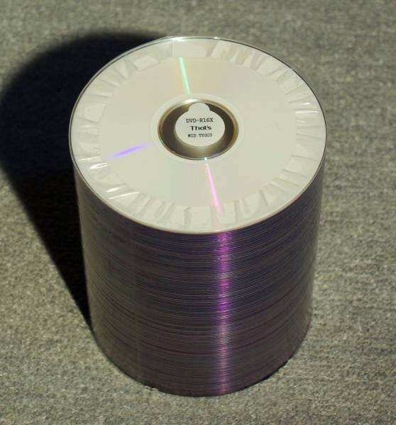 【即決】太陽誘電 16倍速対応 業務用DVD-R 100枚