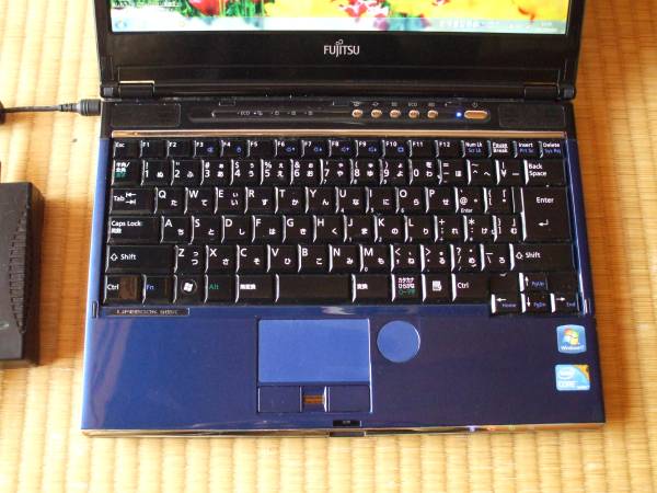 即使用可　富士通 FMV LIFEBOOK　 SH55/C　Core I5-M560　Win7/640GB/4GB/Office2010