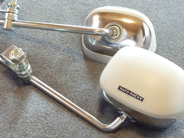 値下げ　新品　ナポレオンロッキー　白　送料無料 検索　レトロ　昭和　KH GS SS CBX Z2 Z1 GT380 Z400FX 当時物