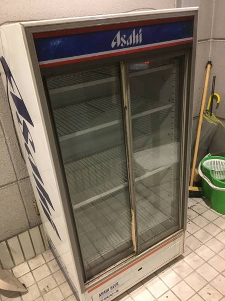 アサヒビール中古業務用冷蔵庫サンヨー冷蔵ショーケースSMR-120FAG 