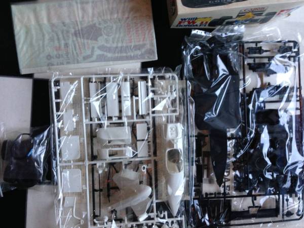 TAMIYA Williams FW-11 HONDA F-1 1/20　プラモデル_2