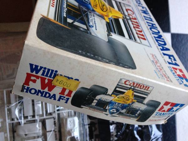 TAMIYA Williams FW-11 HONDA F-1 1/20　プラモデル_3