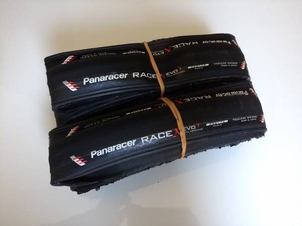 パナレーサー タイヤ RACE A EVO3 700c23C 2本セット_1