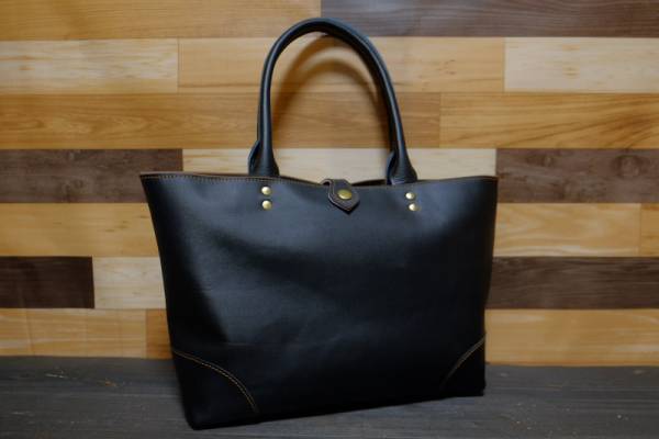 国産　漆黒　クラシカルシュリンクレザートートバッグ　ブラックシボハンドメイド牛革帆布鞄