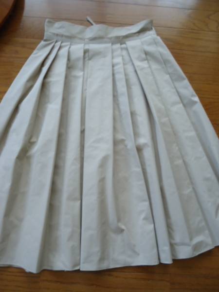 美品FOXEY NY フォクシー タックスカート ベージュ40