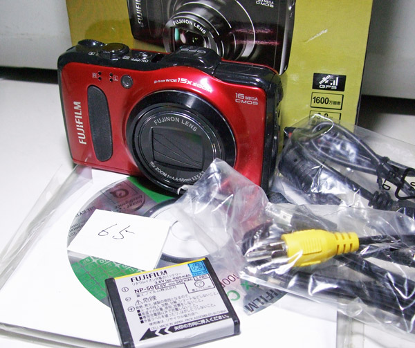 □□□ FinePix F600EXR 付属品あり（65）□□□ 富士フイルム 【公式