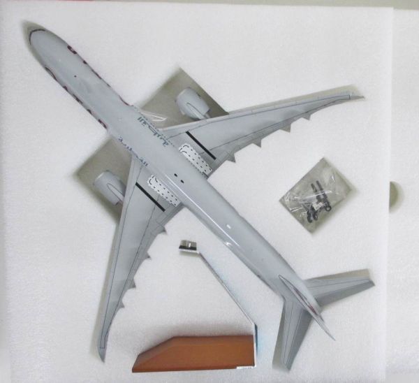 777-300ER Qatar Airways Gemini 1:200 カタール航空 25th - 1⁄200