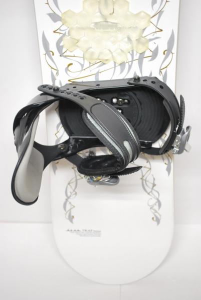 中古キレイ 11/12 kissmark キスマーク POWER TRAPモデル 142cm