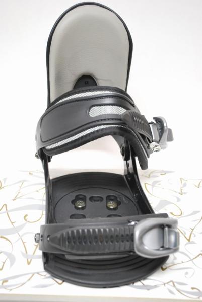 中古キレイ 11/12 kissmark キスマーク POWER TRAPモデル 142cm
