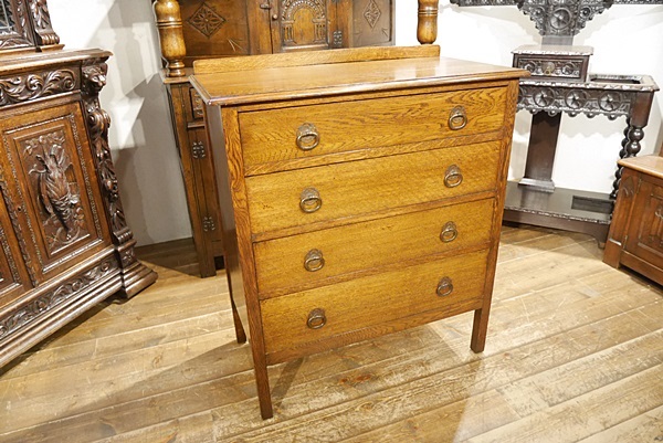 英国イギリスアンティーク家具 4段 オークチェスト 樫 ナラ材 7040 西洋 売買されたオークション情報 Yahooの商品情報をアーカイブ公開 オークファン Aucfan Com